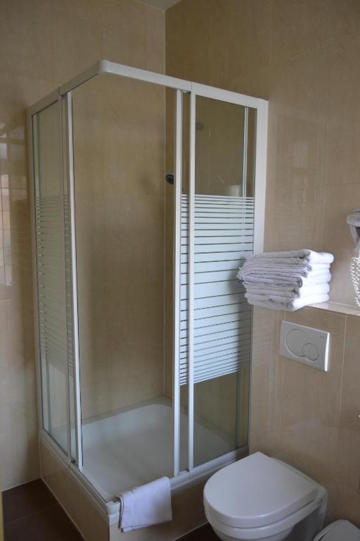 Ii Hotel 2*