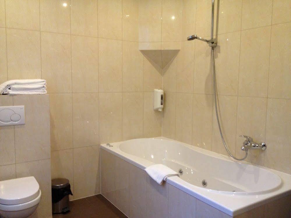 Hotel Ii 2*
